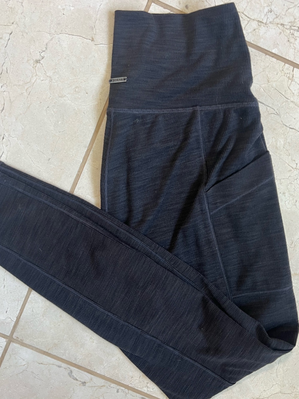 prAna Black Charcoal Heather Becksa 7/8 High Rise Ribbed Pocket Leggings Small S
